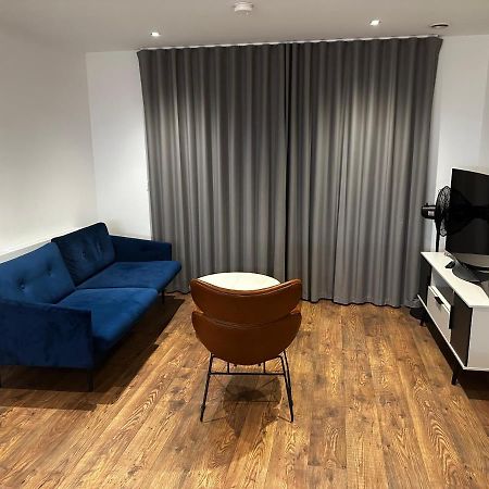 Luxury 2 Bedrooms Apartment Barking  Dış mekan fotoğraf