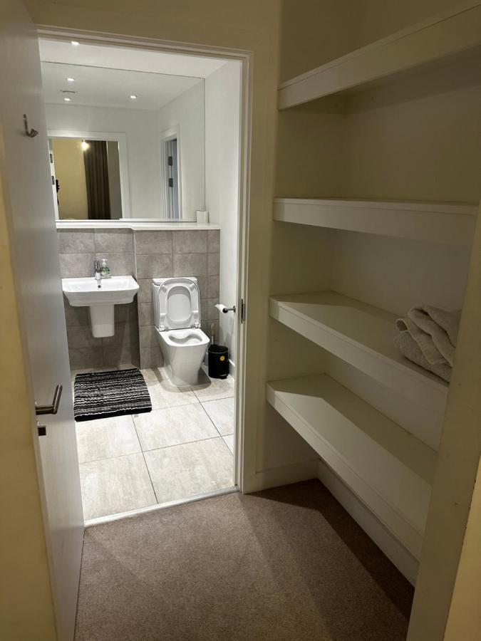 Luxury 2 Bedrooms Apartment Barking  Dış mekan fotoğraf
